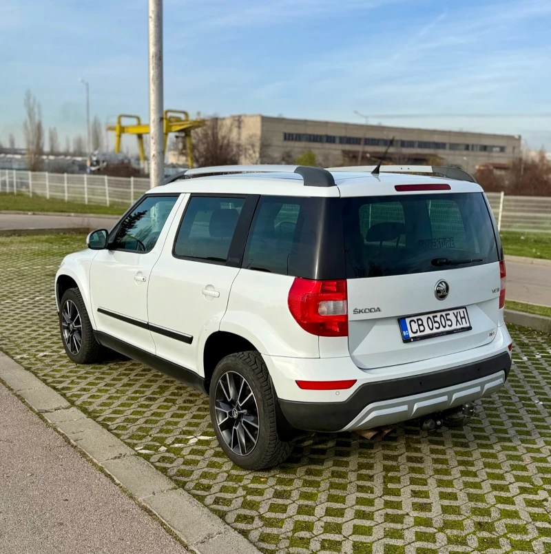 Skoda Yeti ADVENTURE , снимка 8 - Автомобили и джипове - 52641901