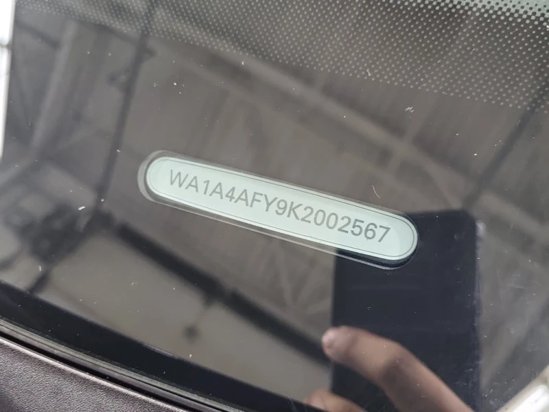 Audi SQ5 * PROGRESSIV * ПОДГРЕВ* ПАНОРАМА* , снимка 16 - Автомобили и джипове - 53330643