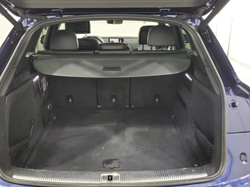 Audi SQ5 * PROGRESSIV * ПОДГРЕВ* ПАНОРАМА* , снимка 17 - Автомобили и джипове - 53330643