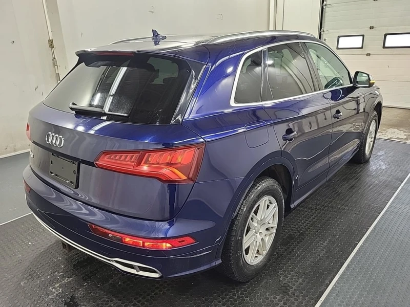 Audi SQ5 * PROGRESSIV * ПОДГРЕВ* ПАНОРАМА* , снимка 3 - Автомобили и джипове - 53330643