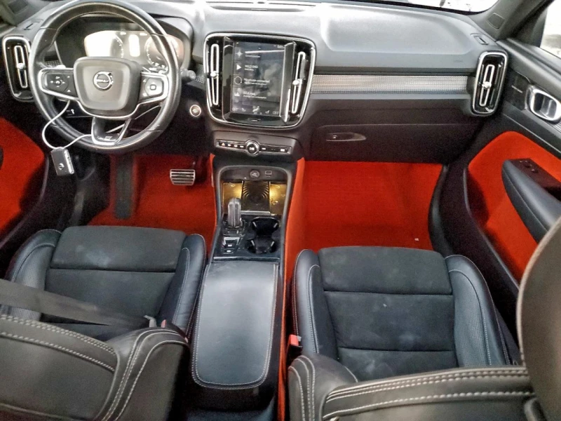Volvo XC40 T5 MOMENTUM, снимка 8 - Автомобили и джипове - 53481946