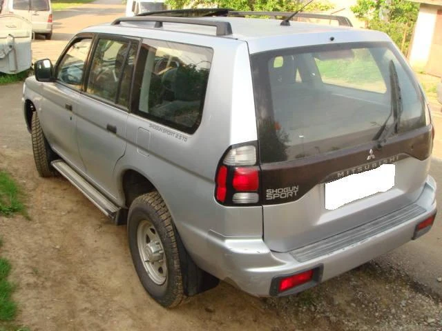 Mitsubishi Pajero sport 2.5, снимка 2 - Автомобили и джипове - 46834166