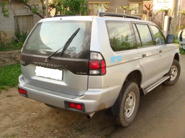 Mitsubishi Pajero sport 2.5, снимка 4 - Автомобили и джипове - 46834166