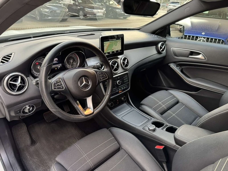Mercedes-Benz GLA 200, снимка 8 - Автомобили и джипове - 55517665