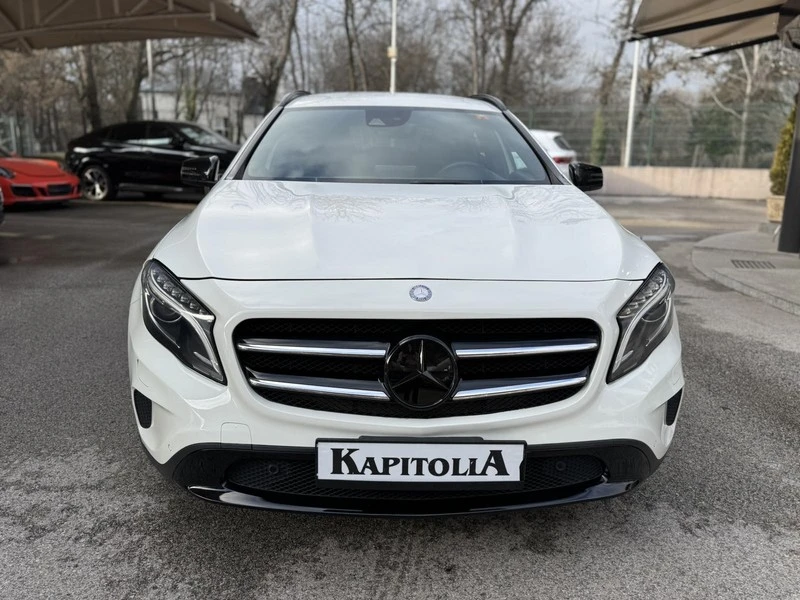 Mercedes-Benz GLA 200, снимка 3 - Автомобили и джипове - 55517665