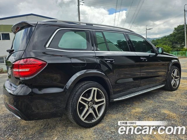 Mercedes-Benz GLS 350, снимка 3 - Автомобили и джипове - 56089318