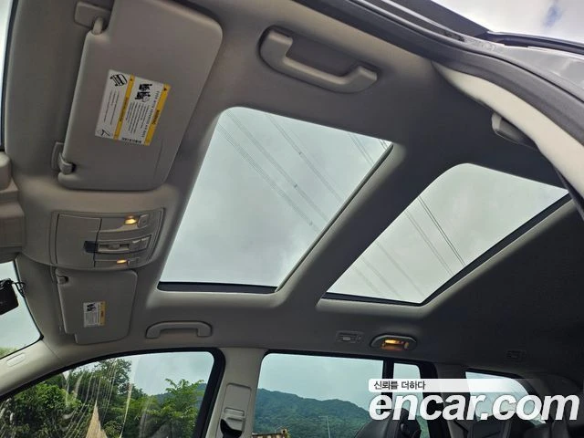 Mercedes-Benz GLS 350, снимка 17 - Автомобили и джипове - 56089318