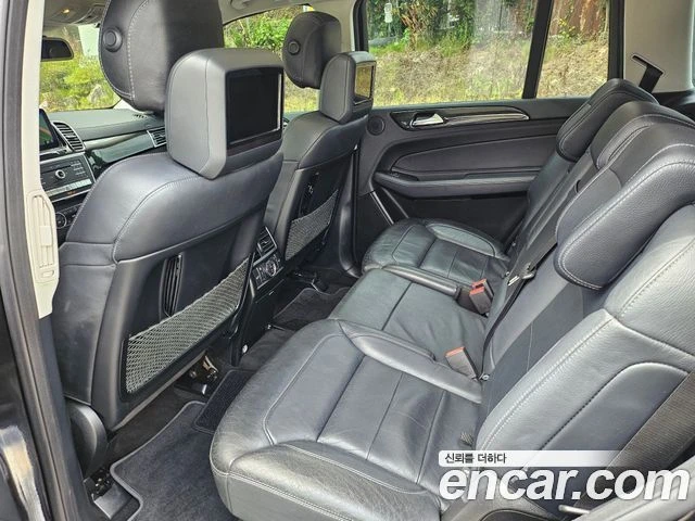 Mercedes-Benz GLS 350, снимка 9 - Автомобили и джипове - 56089318