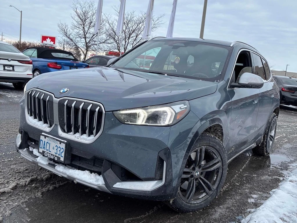 BMW X1 2023 xDrive28i * CARFAX * БЕЗ ПЪРВОНАЧАЛНА ВНОСКА, снимка 1