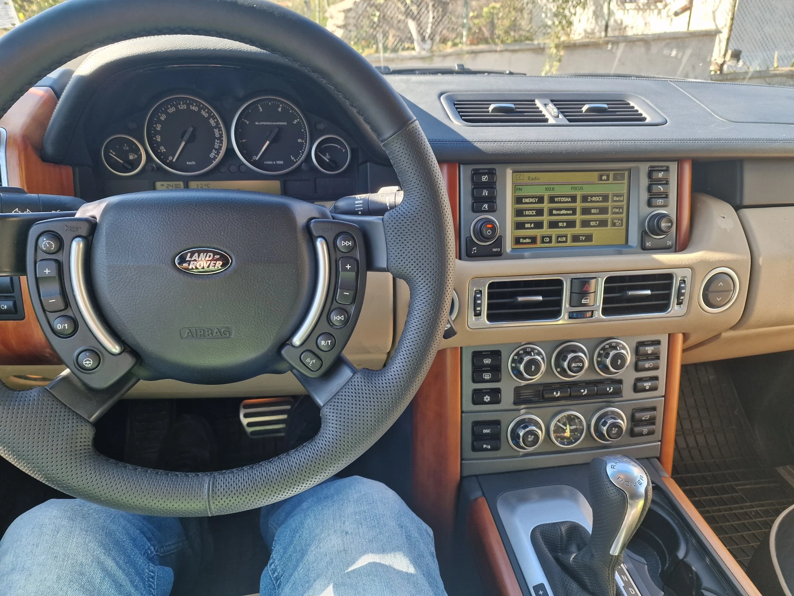 Land Rover Range rover SUPERCHARGED  - изображение 3