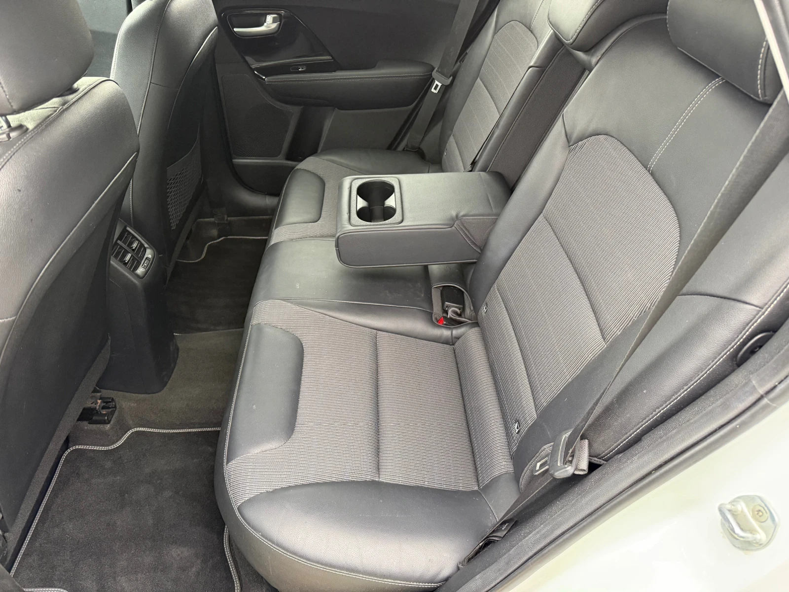 Kia Niro ECO/HYBRID/AUTOMAT* NAVI EURO6 - изображение 9