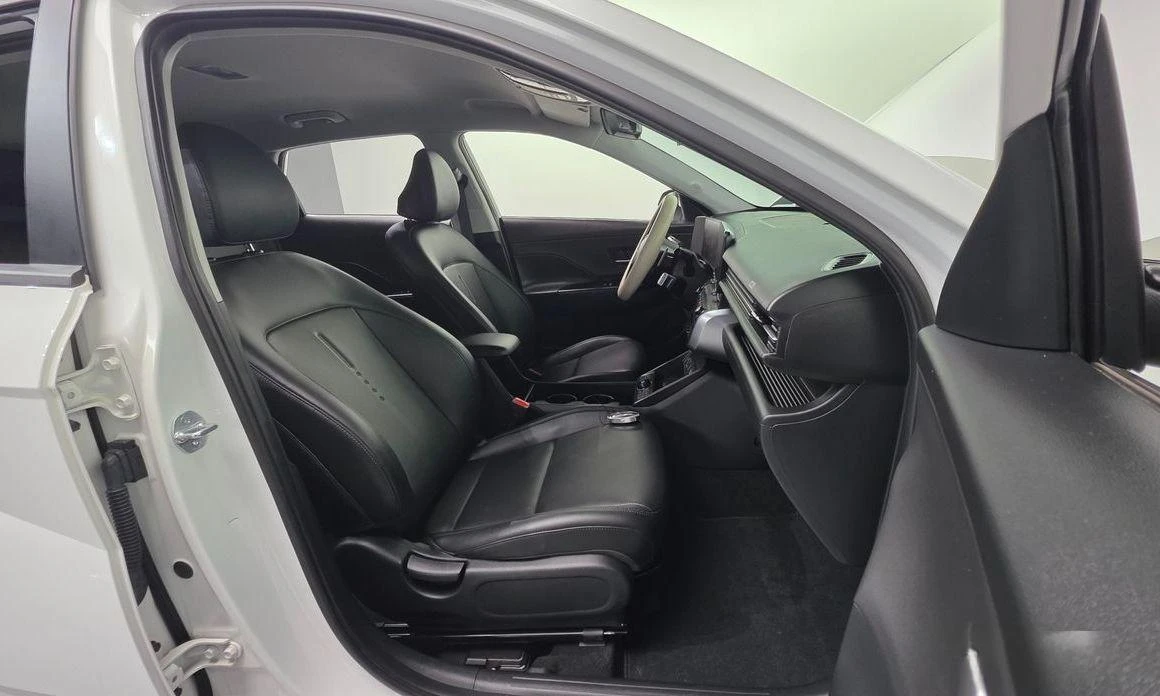 Hyundai Kona Gasoline 1.6 Turbo 2WD Modern - изображение 10