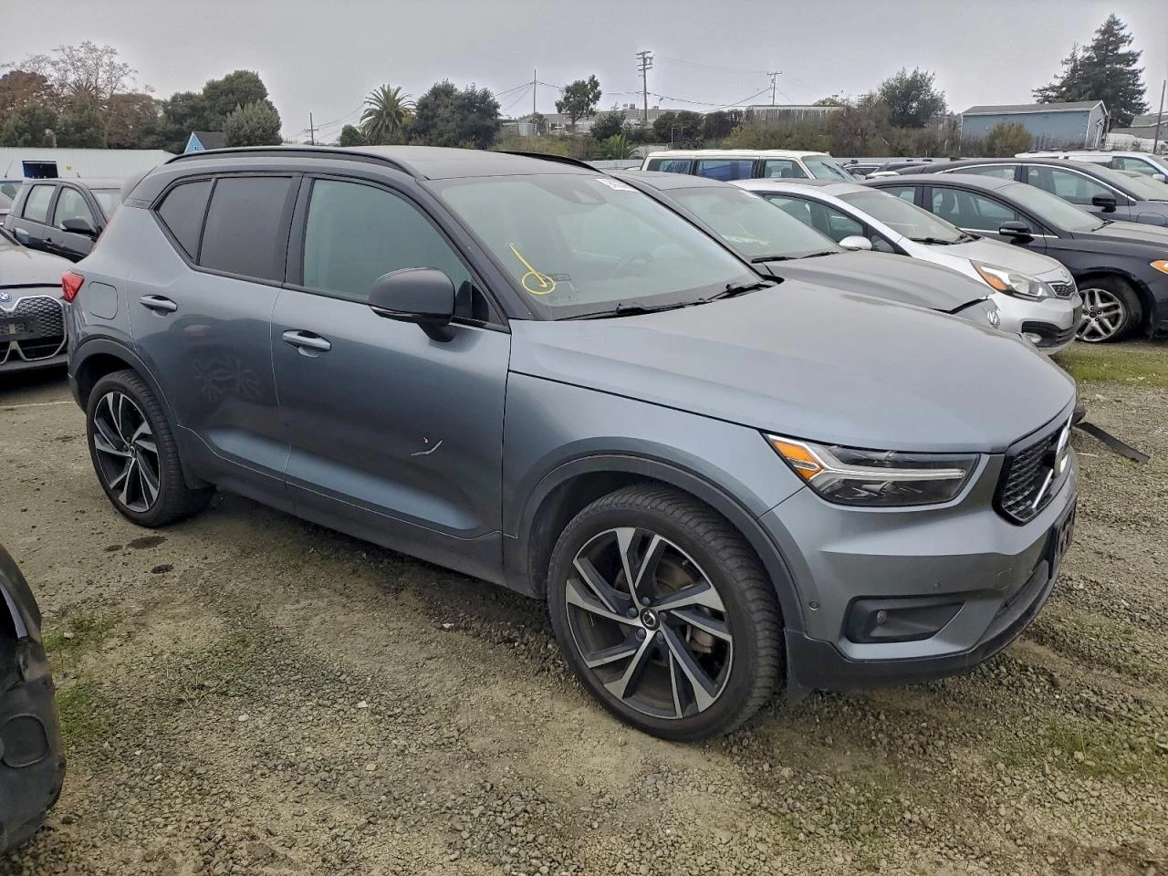 Volvo XC40 T5 MOMENTUM - изображение 4