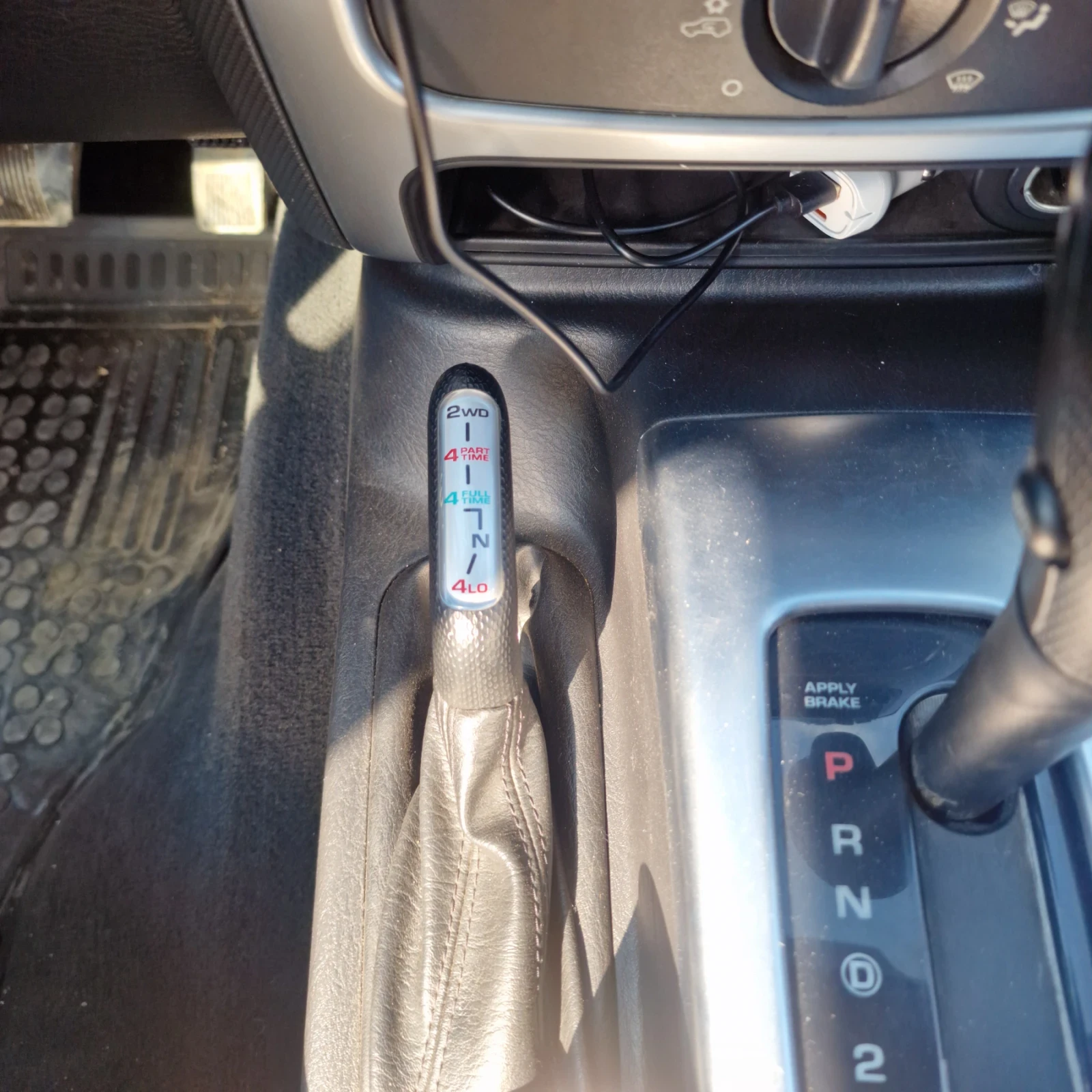 Jeep Cherokee, снимка 7 - Автомобили и джипове - 53844374