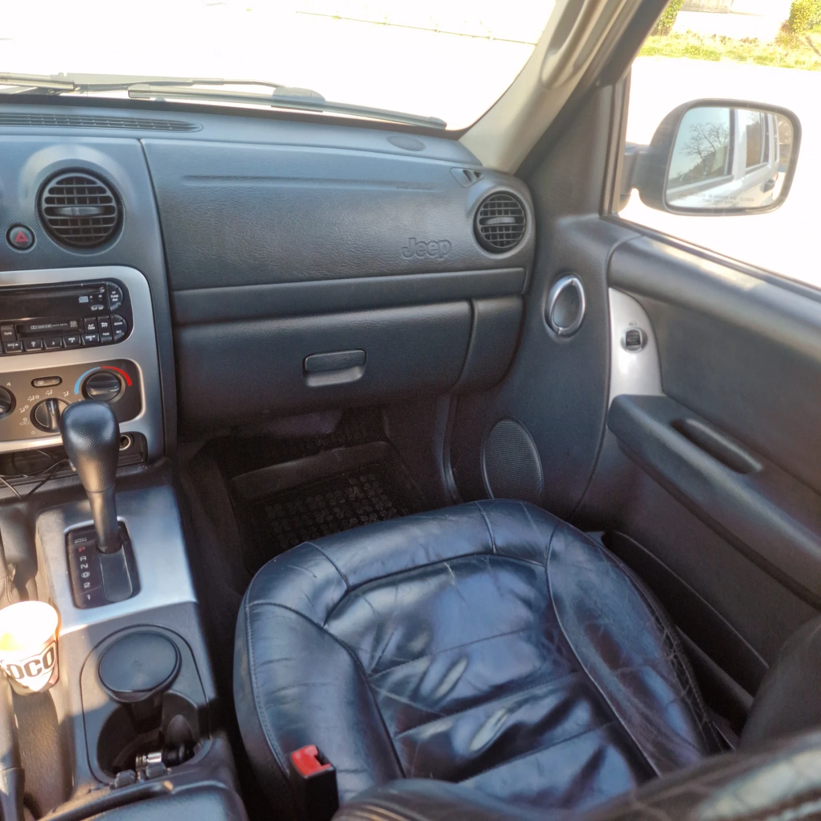 Jeep Cherokee, снимка 8 - Автомобили и джипове - 53844374