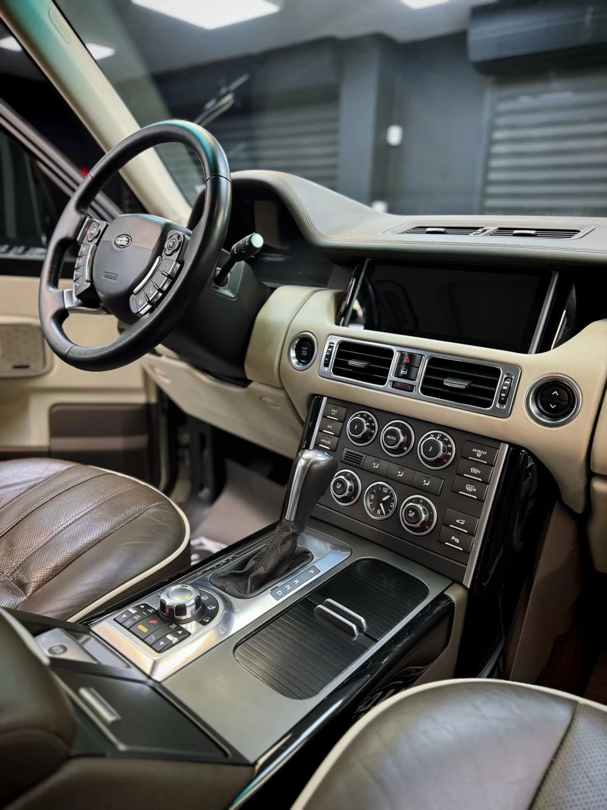 Land Rover Range rover 3, 6 TDV8, снимка 10 - Автомобили и джипове - 53929399