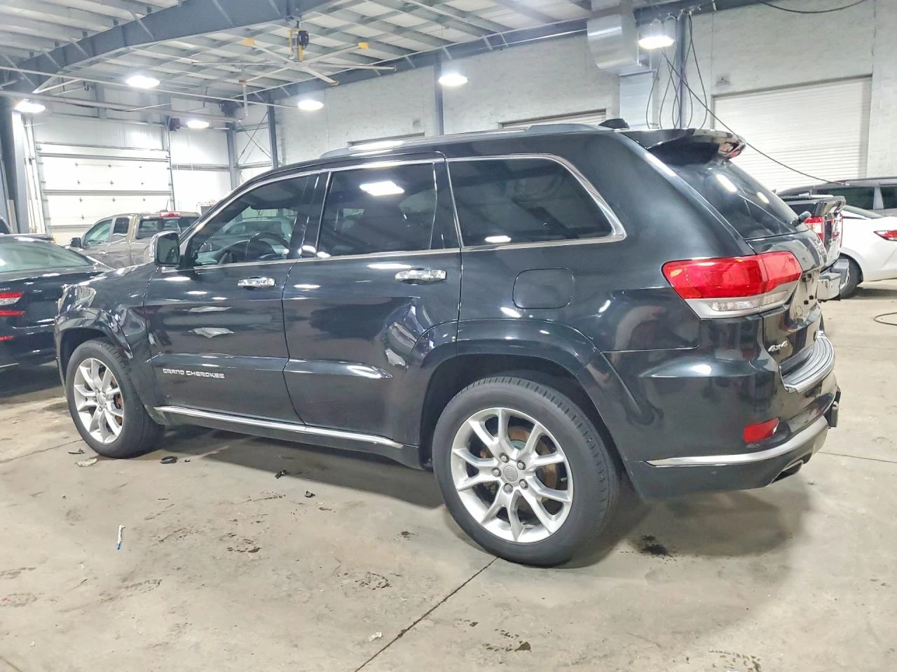 Jeep Grand cherokee SUMMIT / 5.7L V8 HEMI / РЕАЛНИ КМ!, снимка 2 - Автомобили и джипове - 54661462