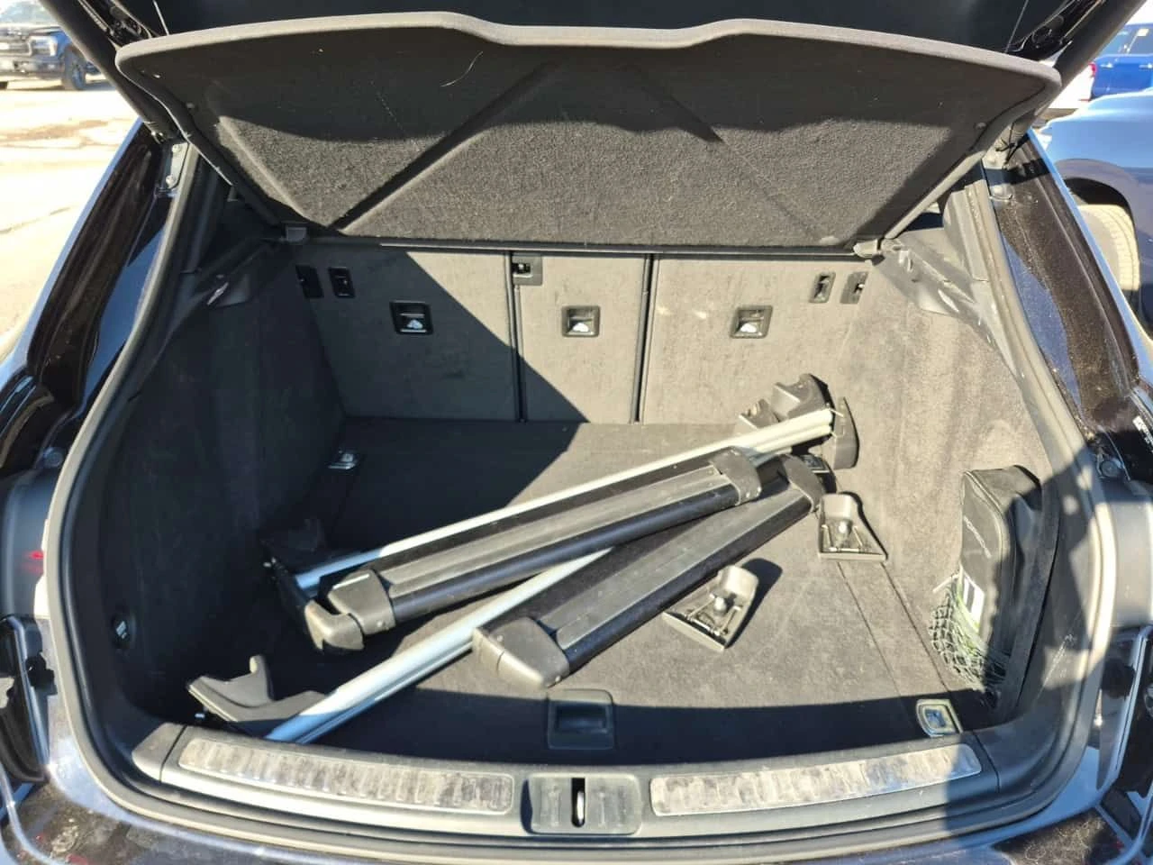 Porsche Macan Base/CARFAX/ПОДГРЕВ/ОБДУХ/ПАНОРАМА, снимка 13 - Автомобили и джипове - 54761235