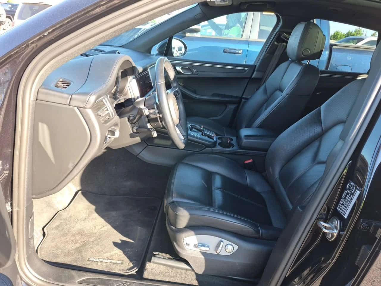 Porsche Macan Base/CARFAX/ПОДГРЕВ/ОБДУХ/ПАНОРАМА, снимка 7 - Автомобили и джипове - 54761235