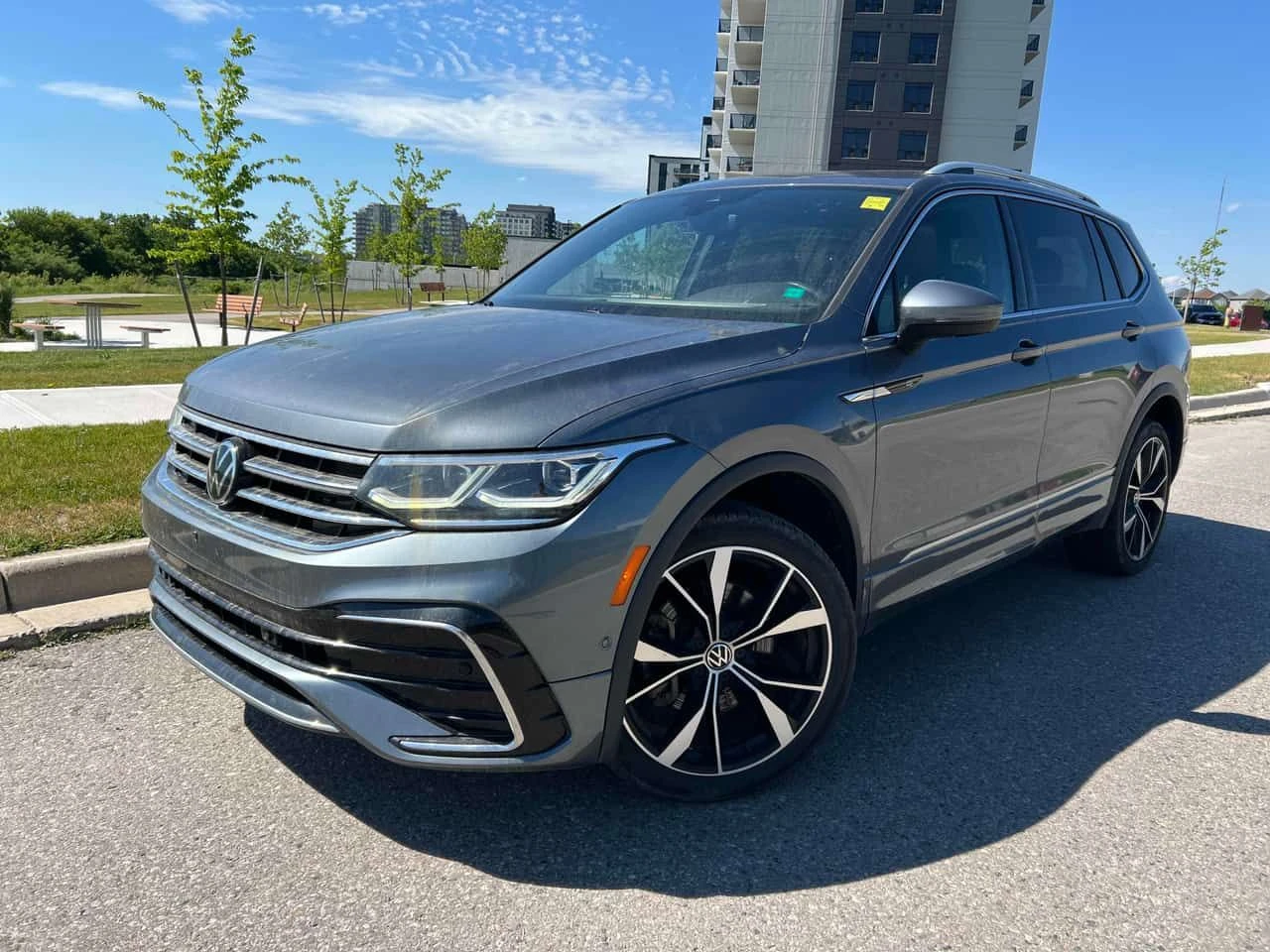 VW Tiguan Highline R Line/ПАНО/ПОДГРЕВ/CARFAX/ФИНАНСИРАНЕ