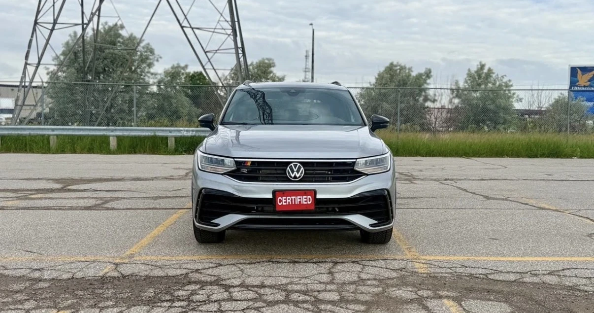 VW Tiguan BLACK LINE * R LINE * БЕЗ ИНЦИДЕНТИ * CARFAX * , снимка 2 - Автомобили и джипове - 54971168