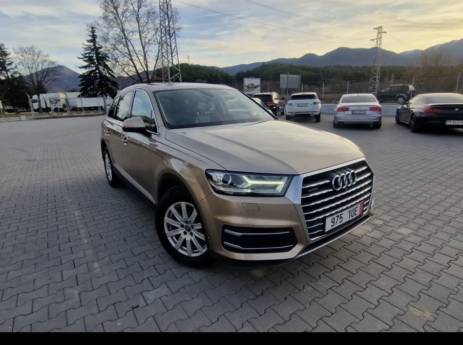 Audi Q7, снимка 2 - Автомобили и джипове - 55049291