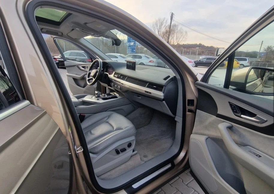 Audi Q7, снимка 8 - Автомобили и джипове - 55049291