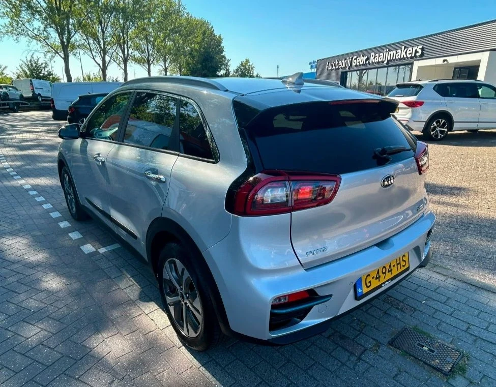 Kia Niro SOH100%/Premium, снимка 2 - Автомобили и джипове - 55646667