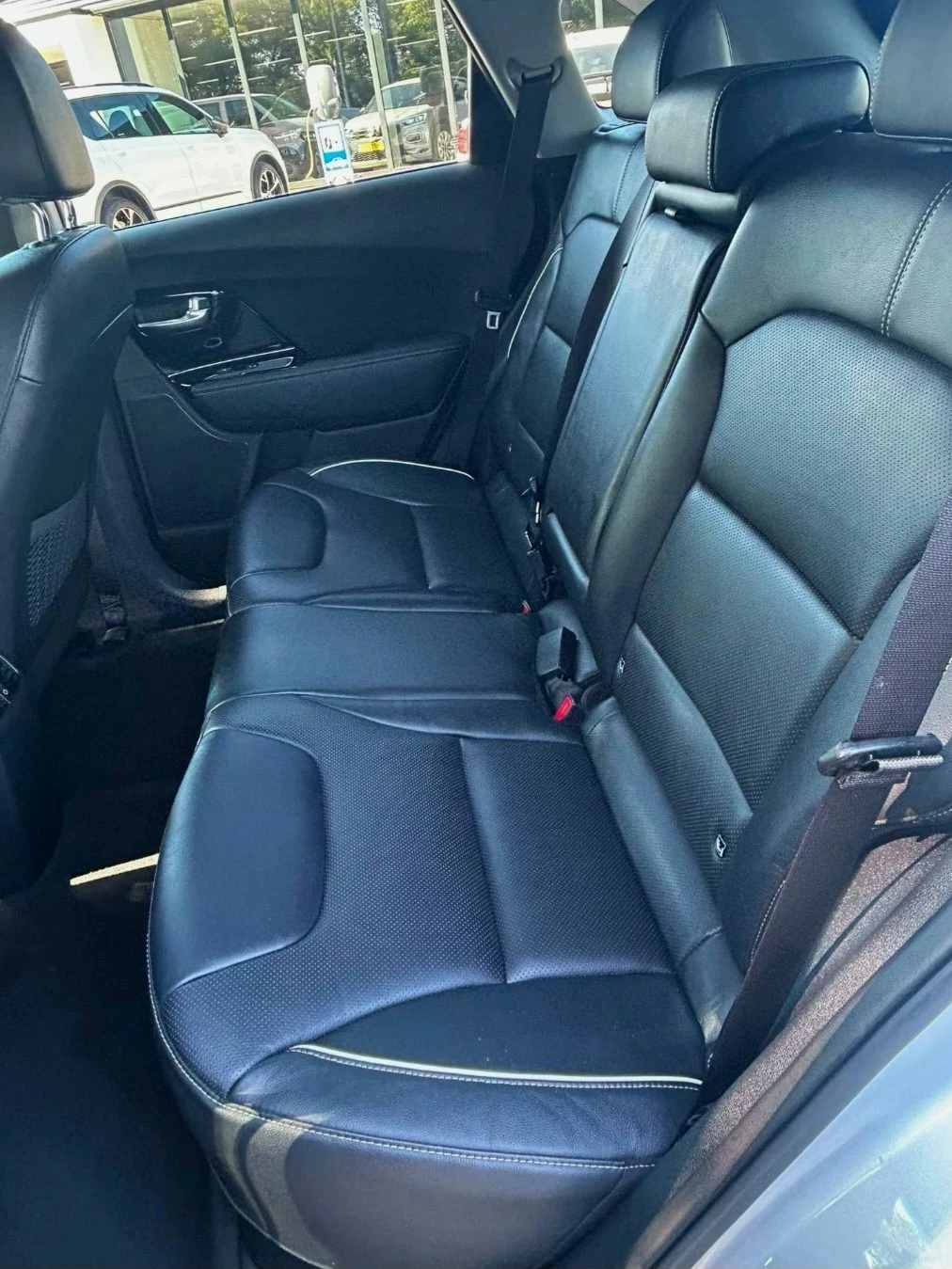 Kia Niro SOH100%/Premium, снимка 8 - Автомобили и джипове - 55646667