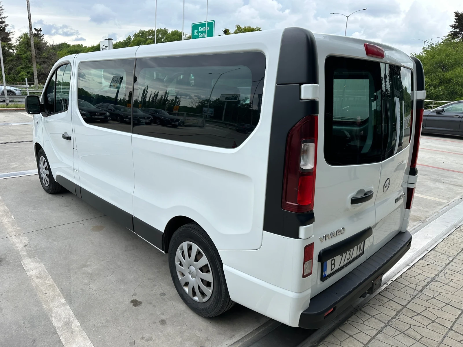 Opel Vivaro 1.6 Bi Turbo 125 к.с дълга база 9 места - изображение 2