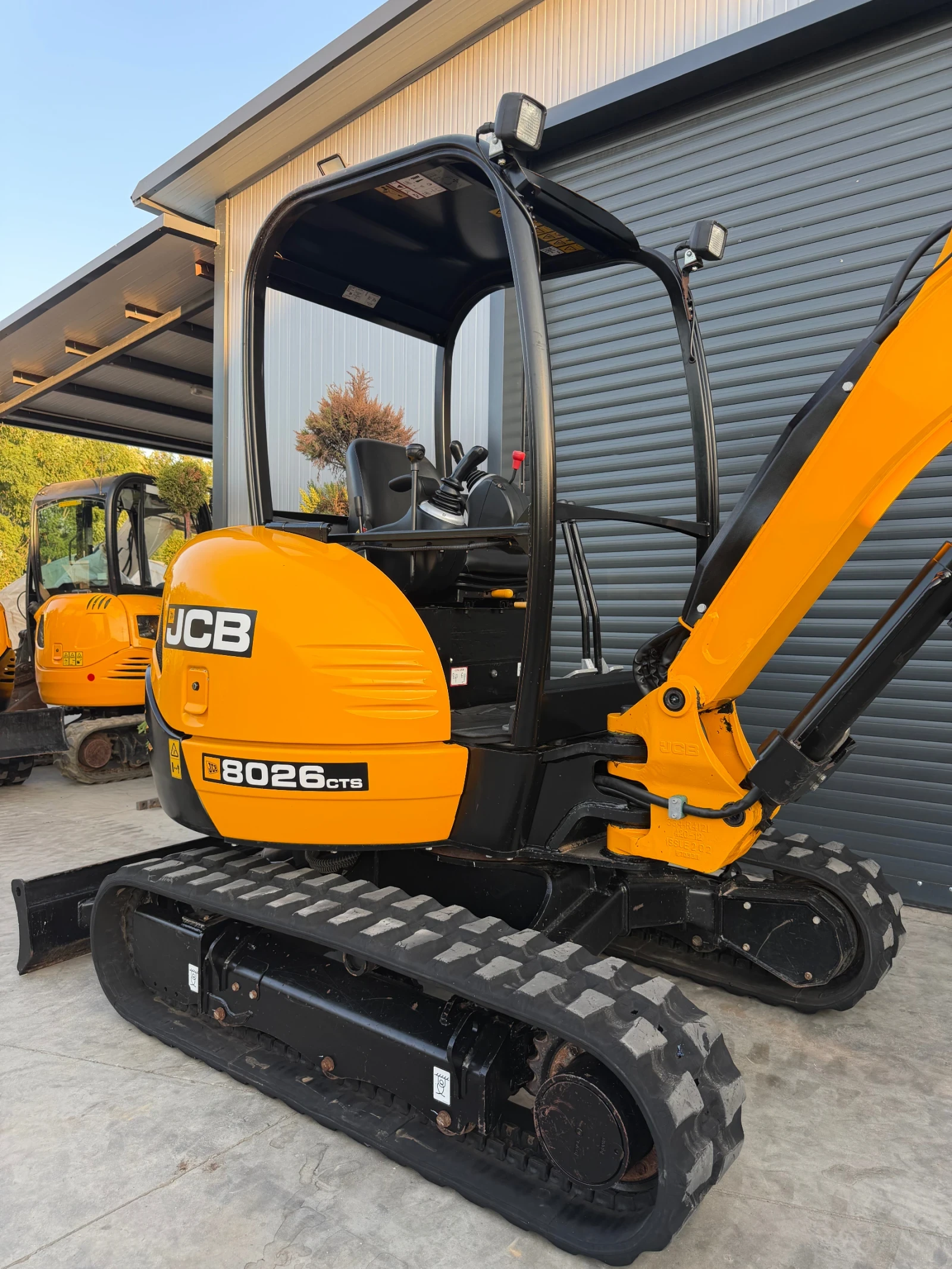 Багер JCB 8026 2.7т 390мч.