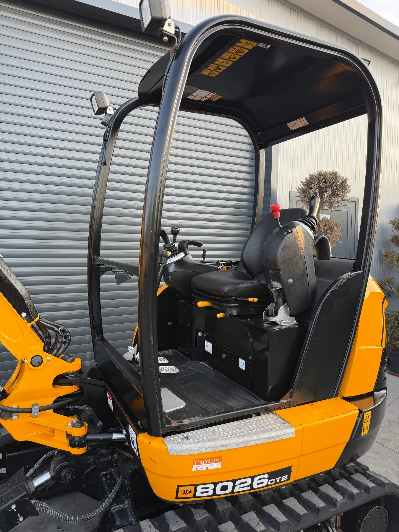 Багер JCB 8026 2.7т 390мч., снимка 2 - Индустриална техника - 55450099