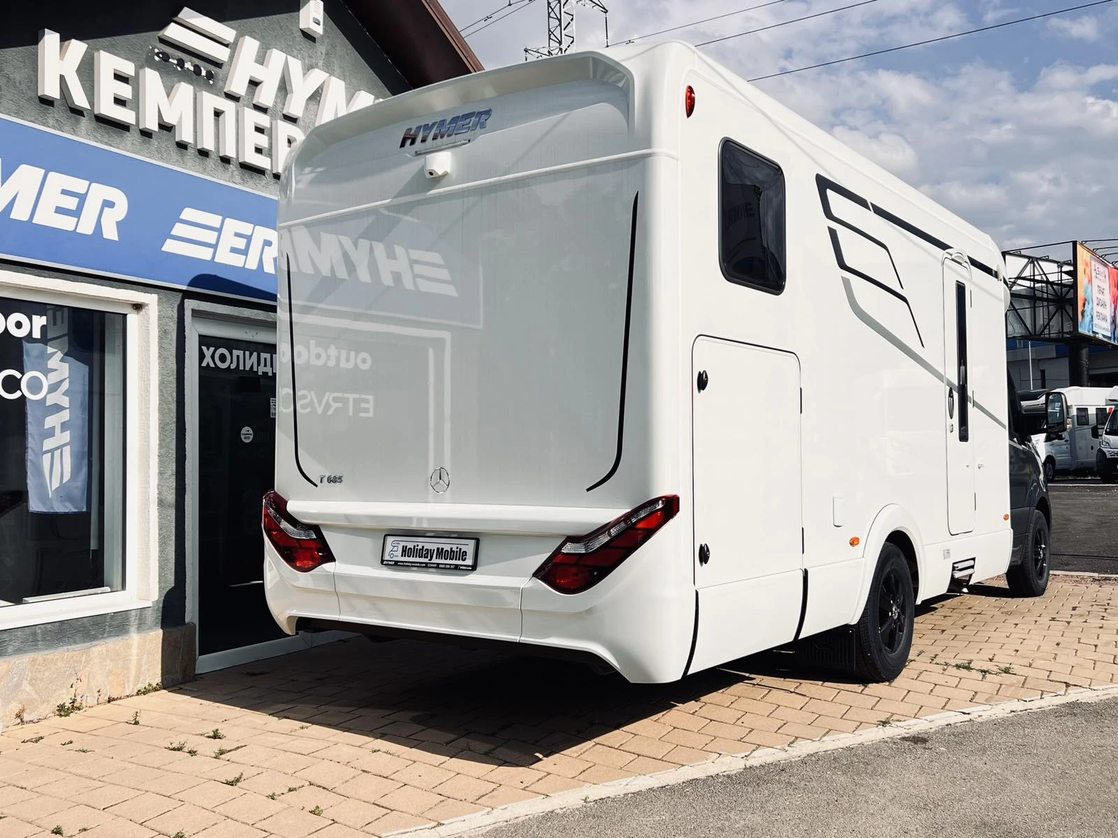 Кемпер HYMER / ERIBA MERCEDES S685. 3500 kg. ДВОЕН ПОД КЛИМАТИК - изображение 4