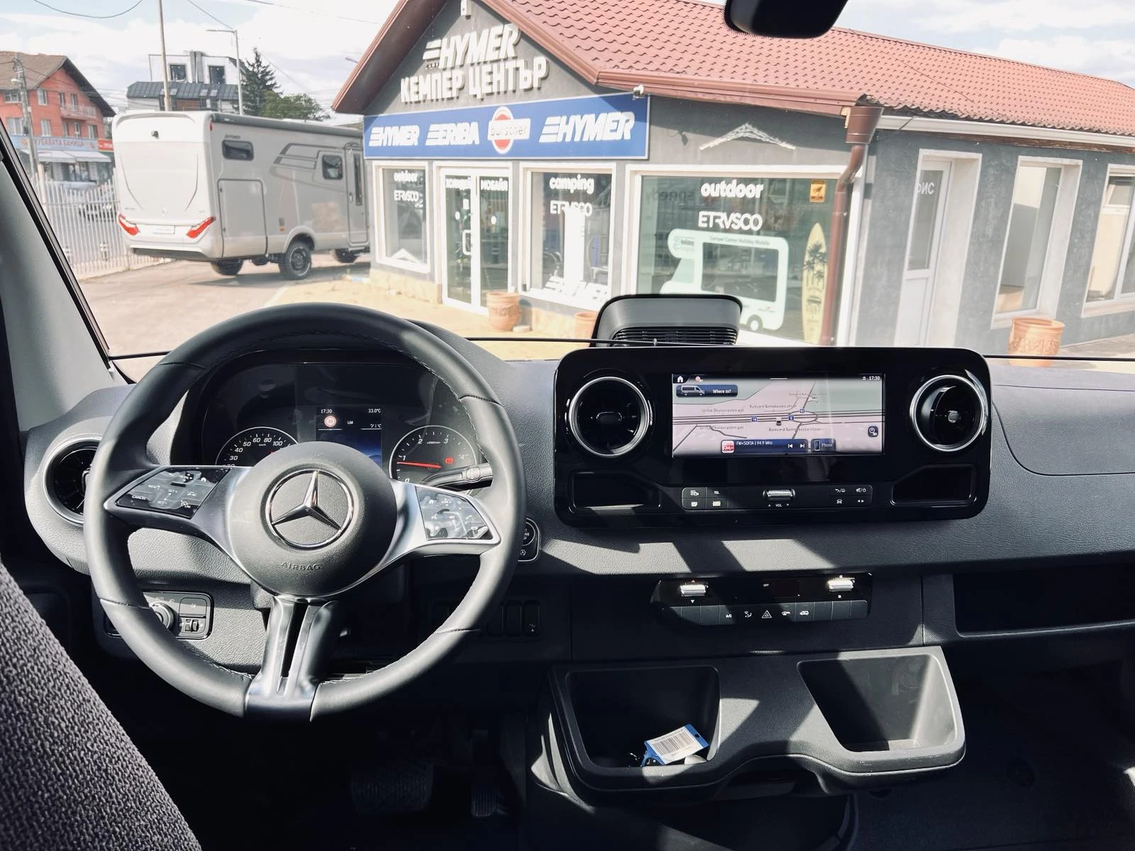 Кемпер HYMER / ERIBA MERCEDES S685. 3500 kg. ДВОЕН ПОД КЛИМАТИК - изображение 6