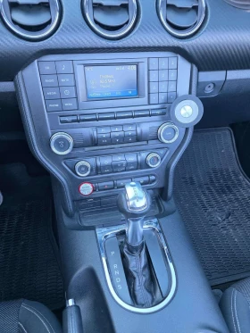 Ford Mustang * 2dr Conv V6 * АВТОКРЕДИТ БЕЗ ПЪРВОНАЧАЛНА ВНОСКА, снимка 9