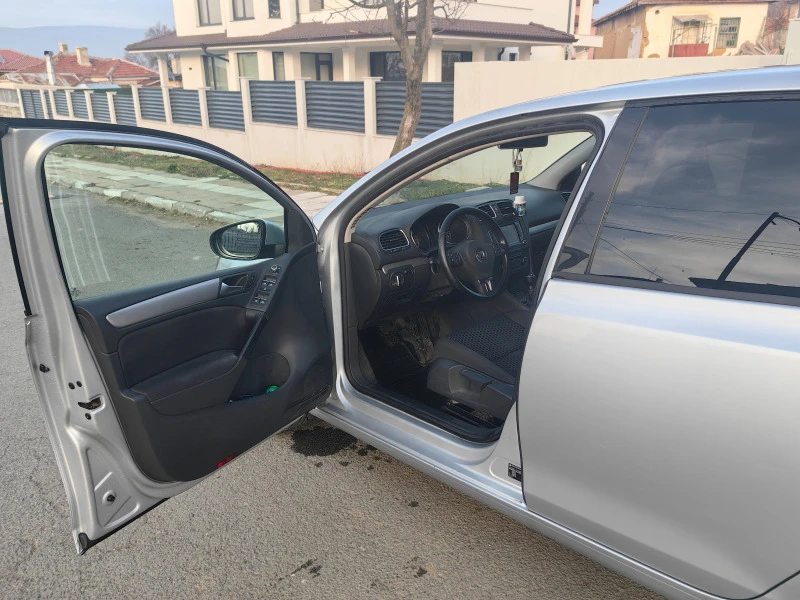 VW Golf 2.0 TDi Comoreal, снимка 6 - Автомобили и джипове - 44354443