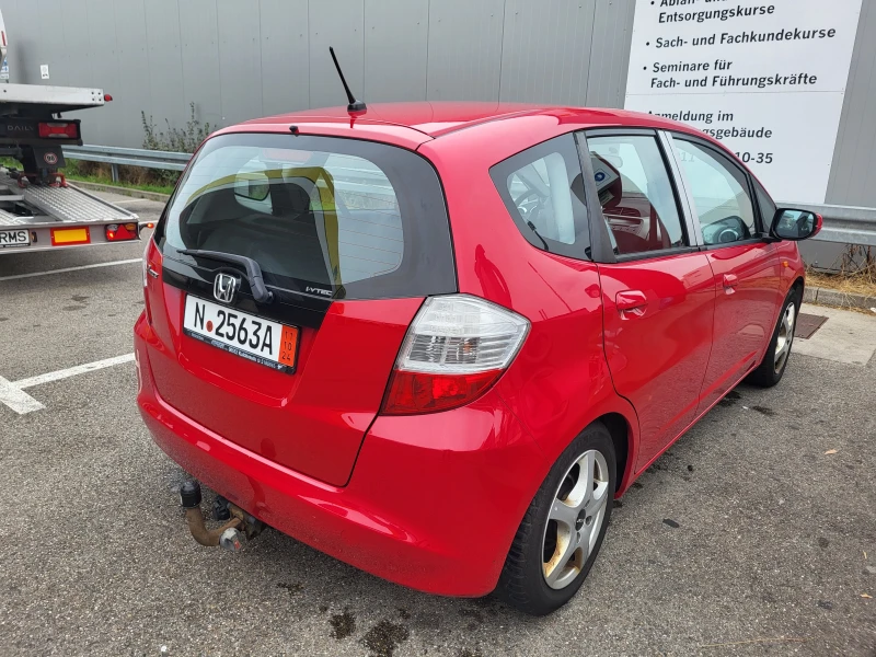 Honda Jazz 1.2i-v tec, снимка 17 - Автомобили и джипове - 47357423