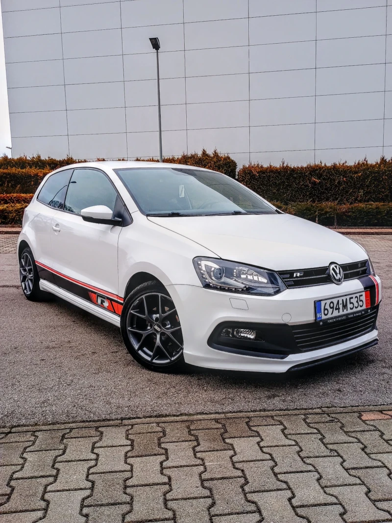 VW Polo УНИКАТ!!! R-LINE BBS 1.2 Turbo 90кс 2014г 4-цил. , снимка 2 - Автомобили и джипове - 49113519