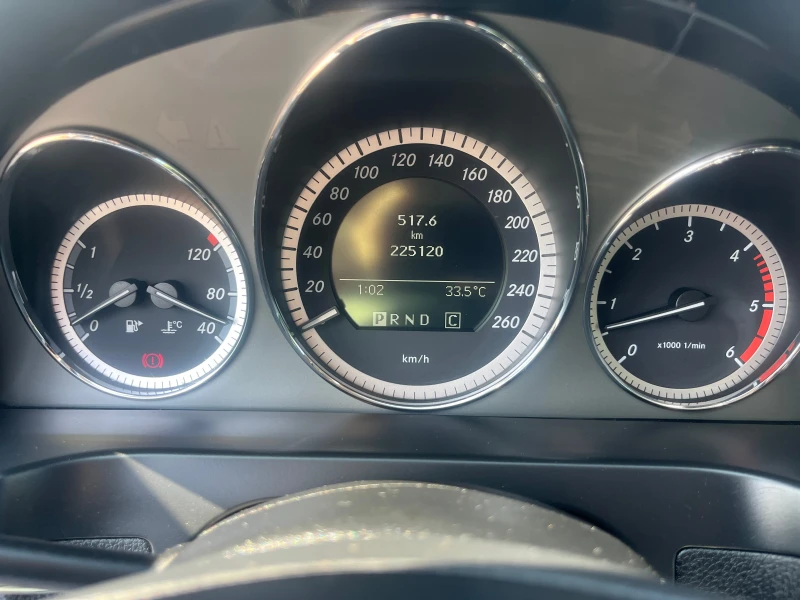 Mercedes-Benz C 350 3.0 CDI АВТОМАТ, снимка 16 - Автомобили и джипове - 50937869