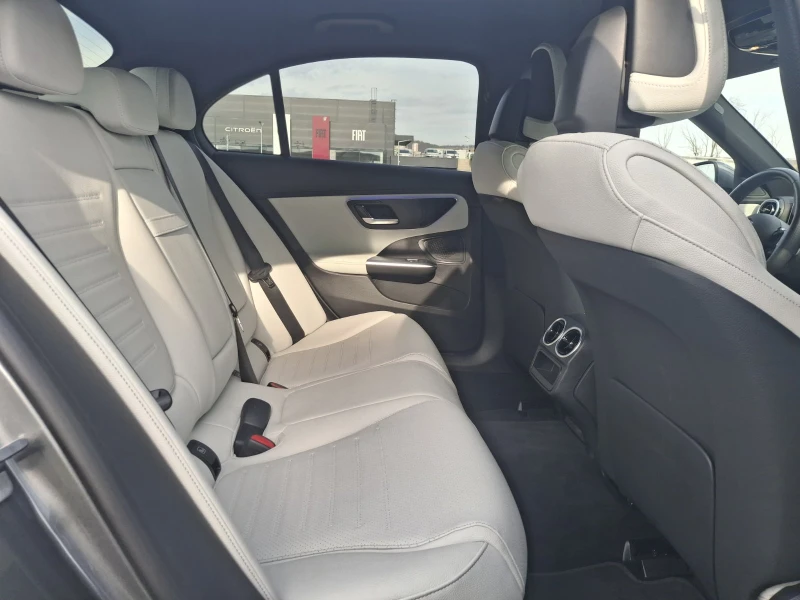 Mercedes-Benz C 200 4MATIC, снимка 10 - Автомобили и джипове - 52456604