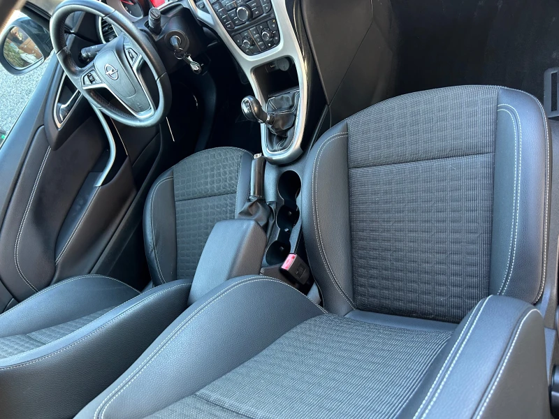 Opel Astra 1.7CDTI EURO5B, снимка 16 - Автомобили и джипове - 52737322
