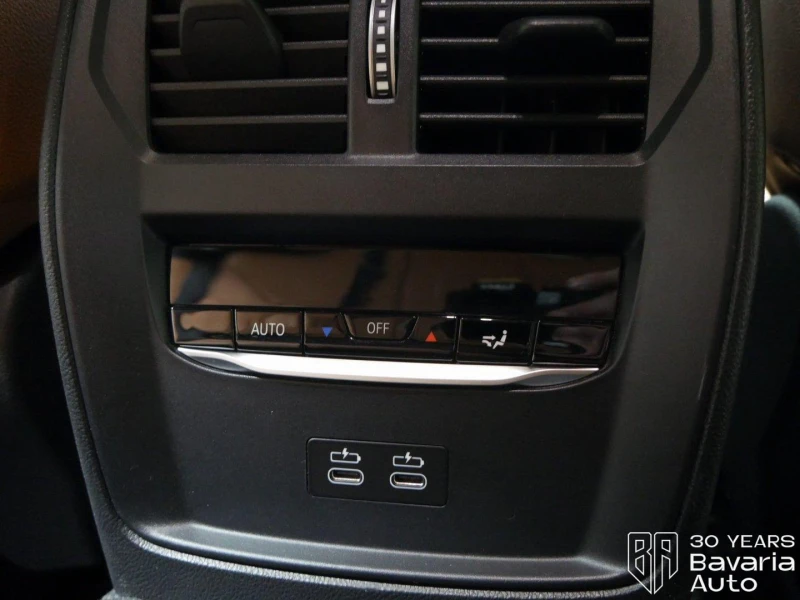 BMW i4 40 eDrive M Sport Paket, снимка 12 - Автомобили и джипове - 52835350