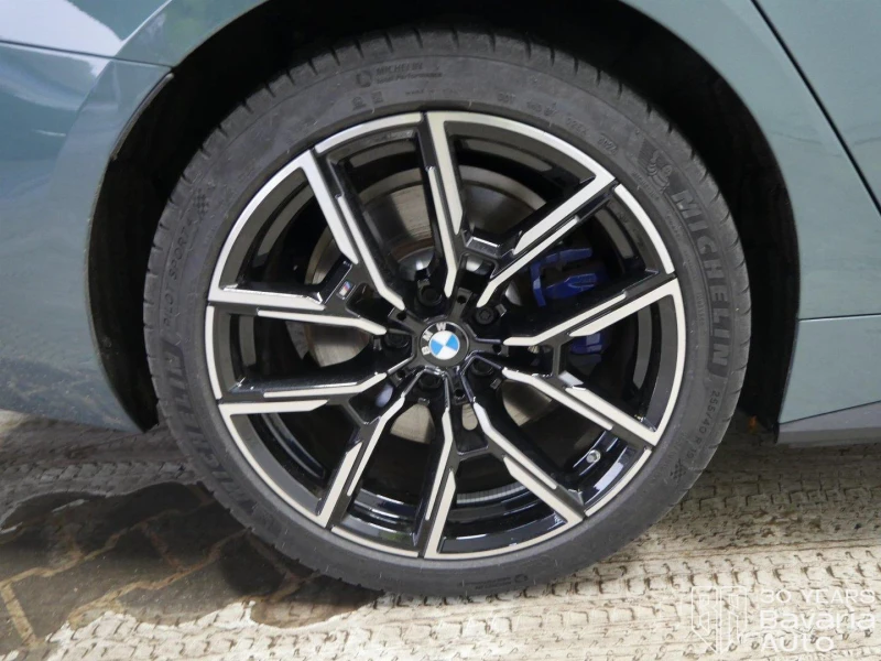 BMW i4 40 eDrive M Sport Paket, снимка 15 - Автомобили и джипове - 52835350