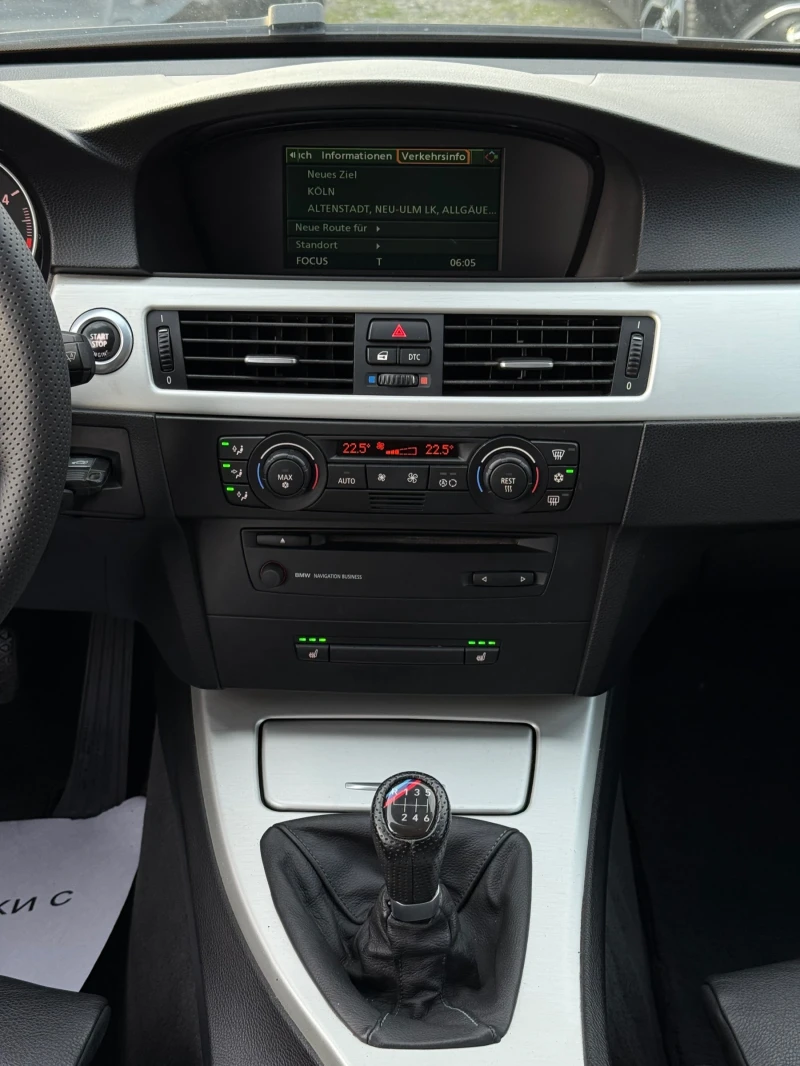 BMW 320 2.0D 163 * М-Пакет* * Навигация* * Ксенон* , снимка 16 - Автомобили и джипове - 52842636