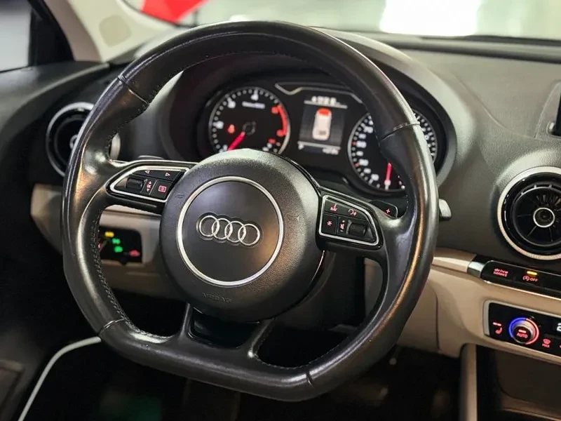 Audi A3 2.0 TDI Sportback Sports Edition, снимка 13 - Автомобили и джипове - 54139626