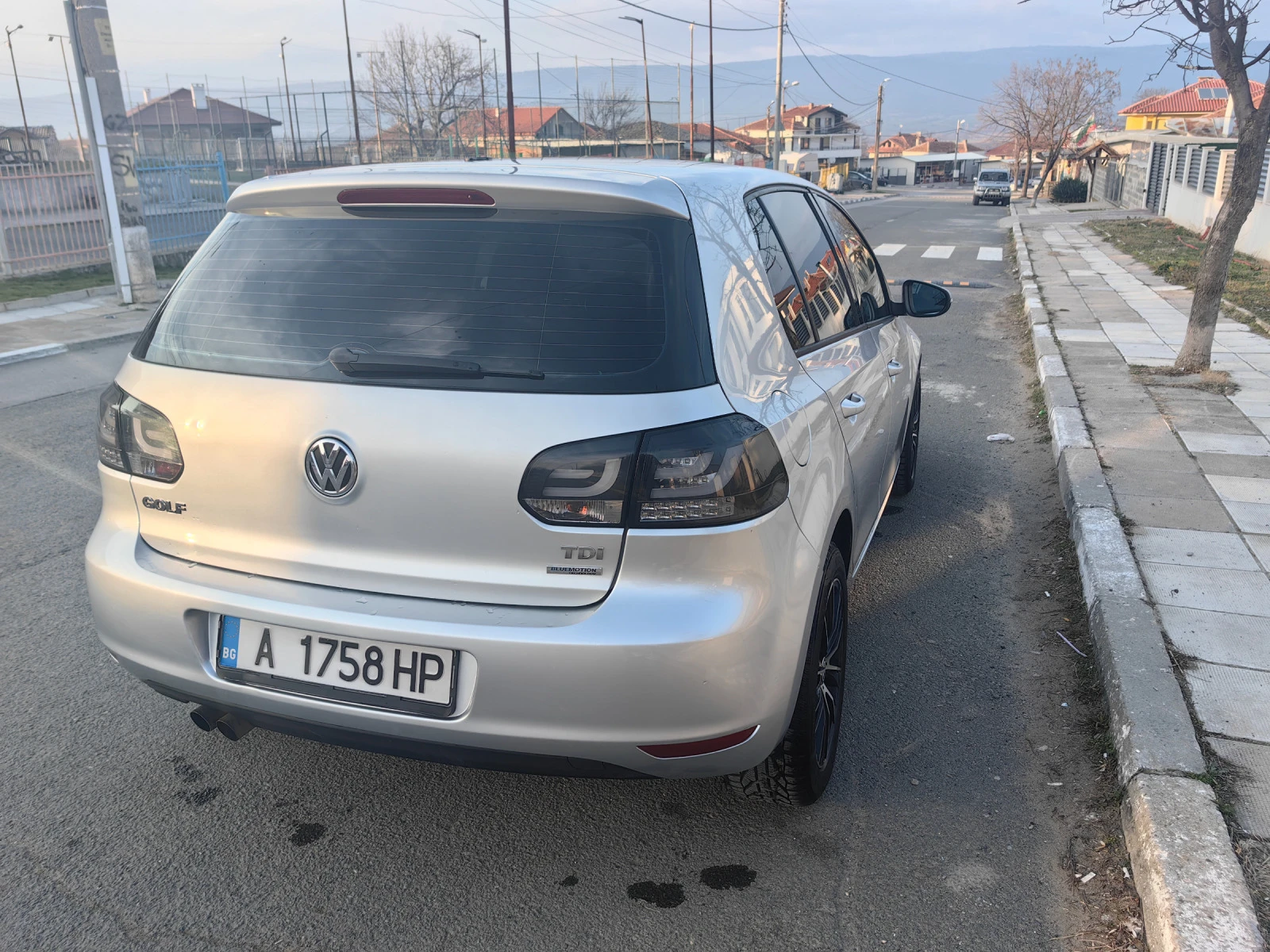 VW Golf 2.0 TDi Comoreal - изображение 4