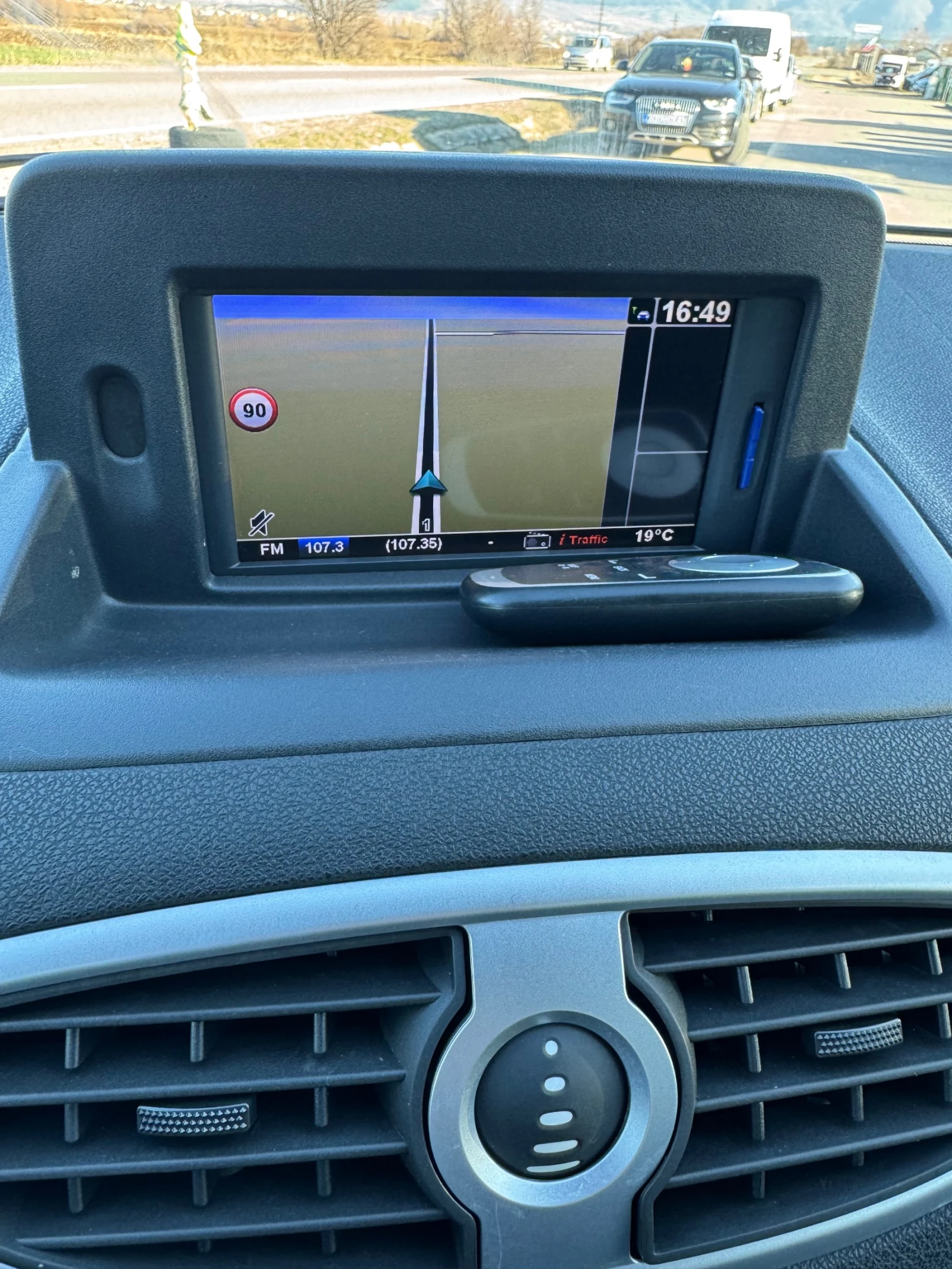 Renault Clio 1.5 DCI -Navi | Mobile.bg   14