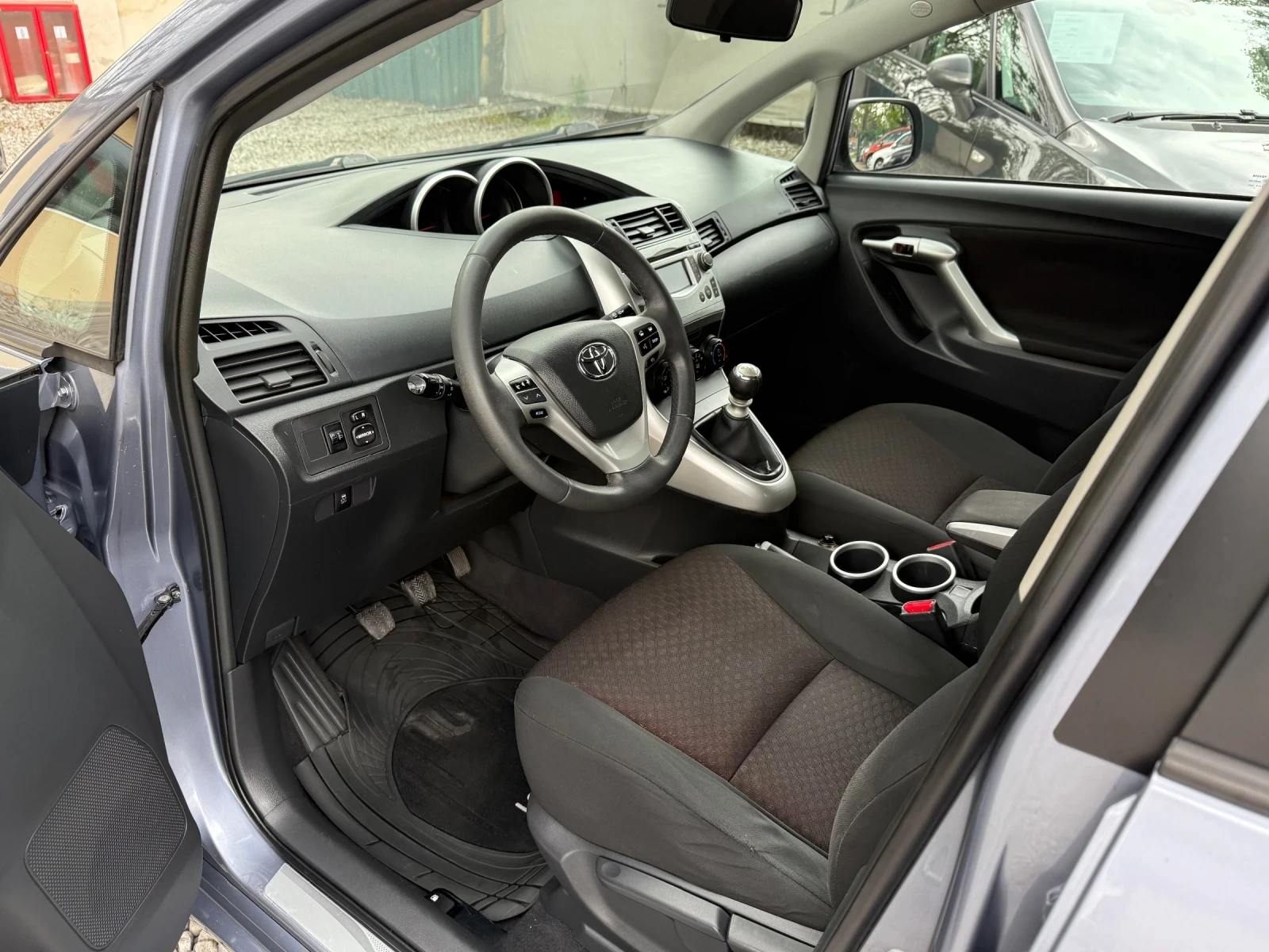 Toyota Verso 1.8i Linea Luna - EURO5b - 7места - изображение 8