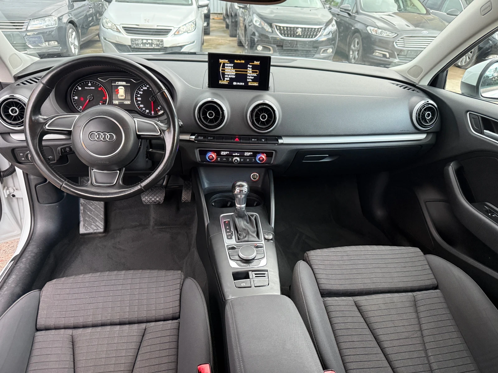 Audi A3 1.6 tdi dsg - изображение 9