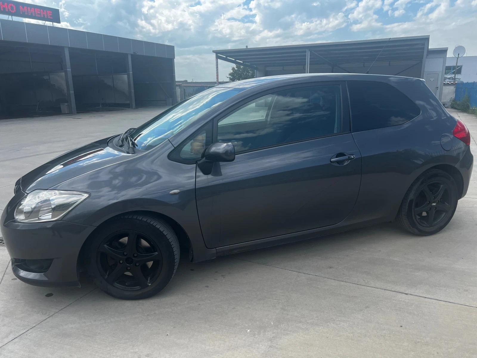 Toyota Auris  - изображение 9